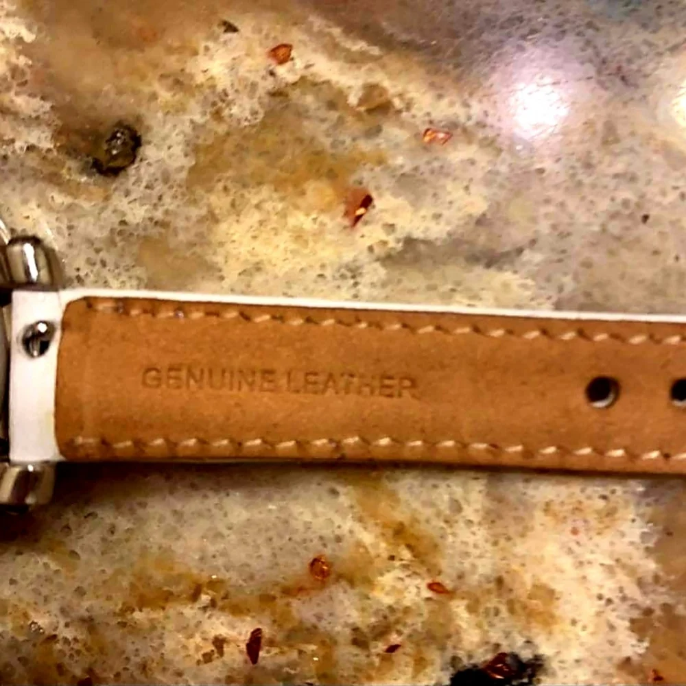 Womens FOSSIL WATCH - Picture 2 of 3
